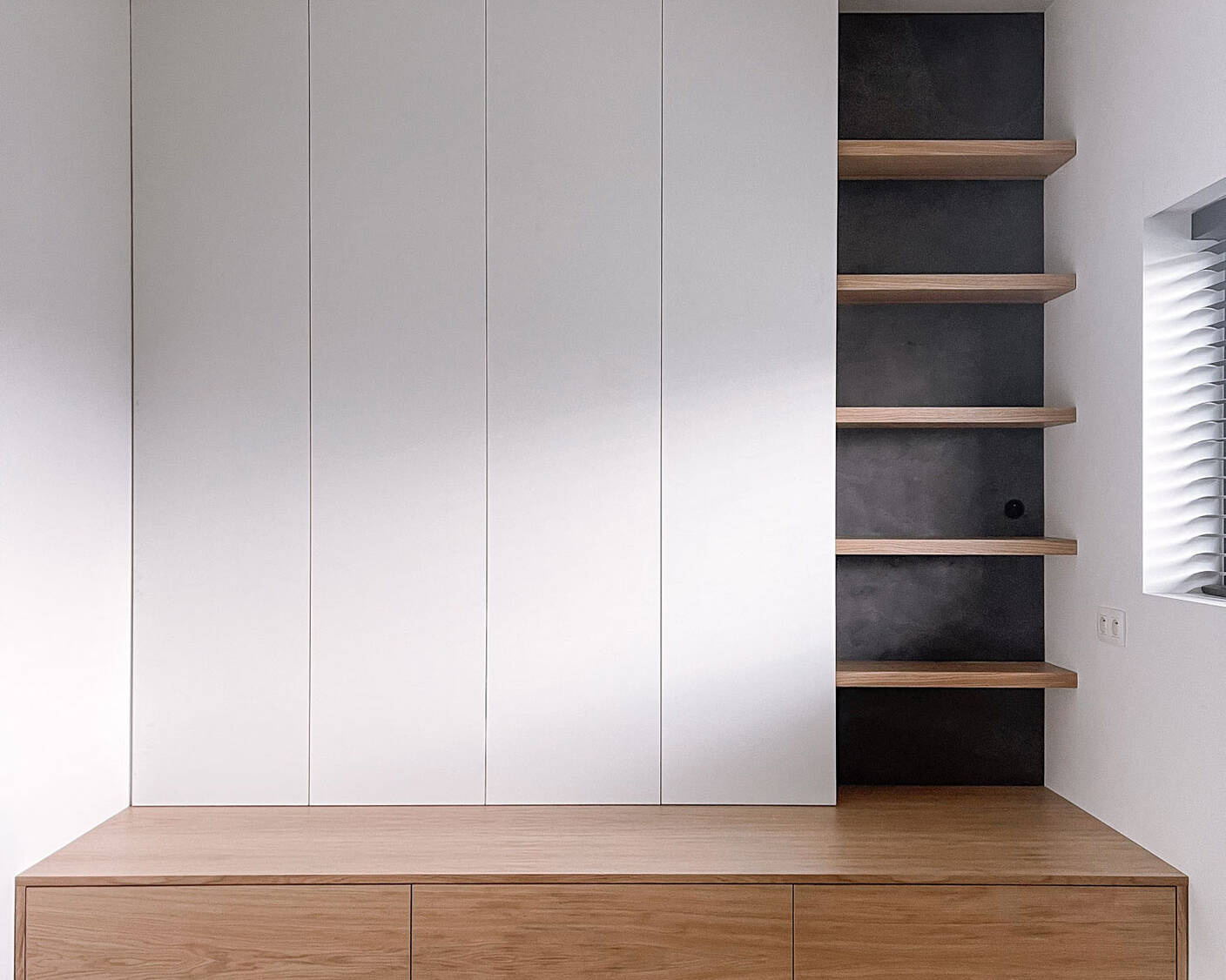 Maatwerk wand technische ruimte met schabben